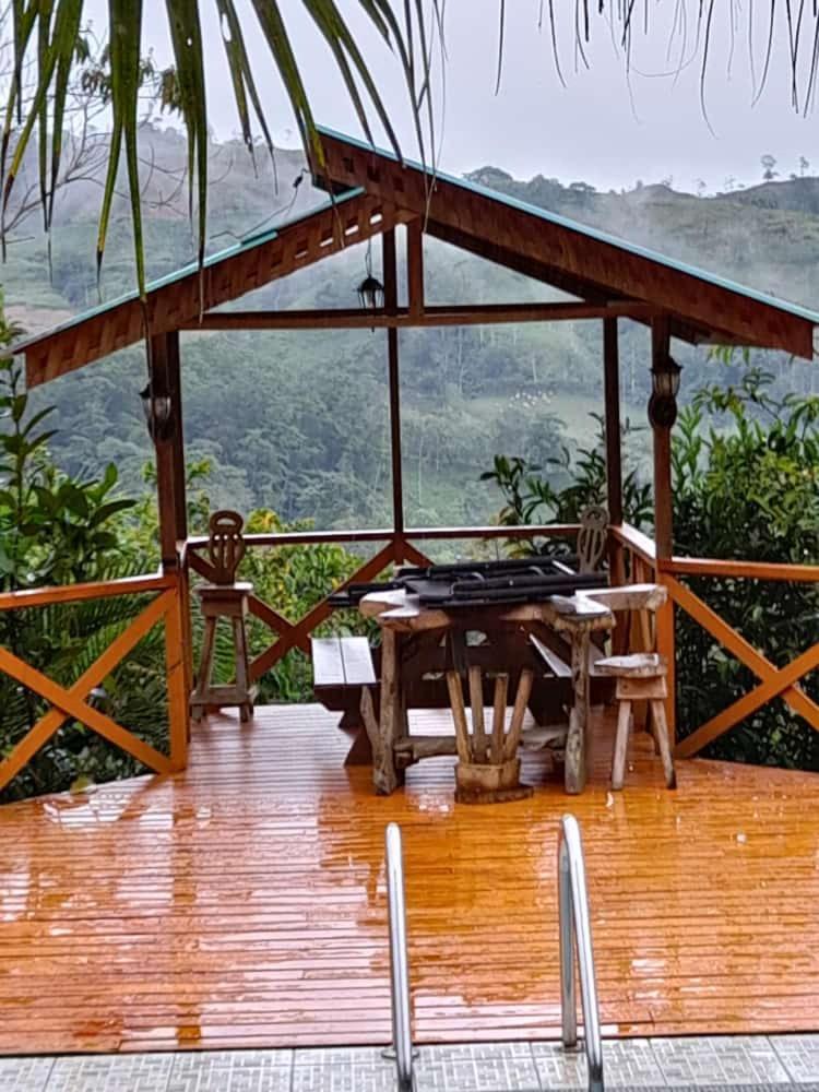 Corredores Del Pacuare La Suiza Exterior photo